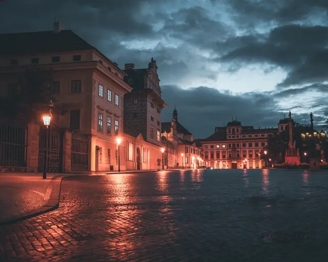Ein ruhiger Abend in einer Stadt voller Geschichte