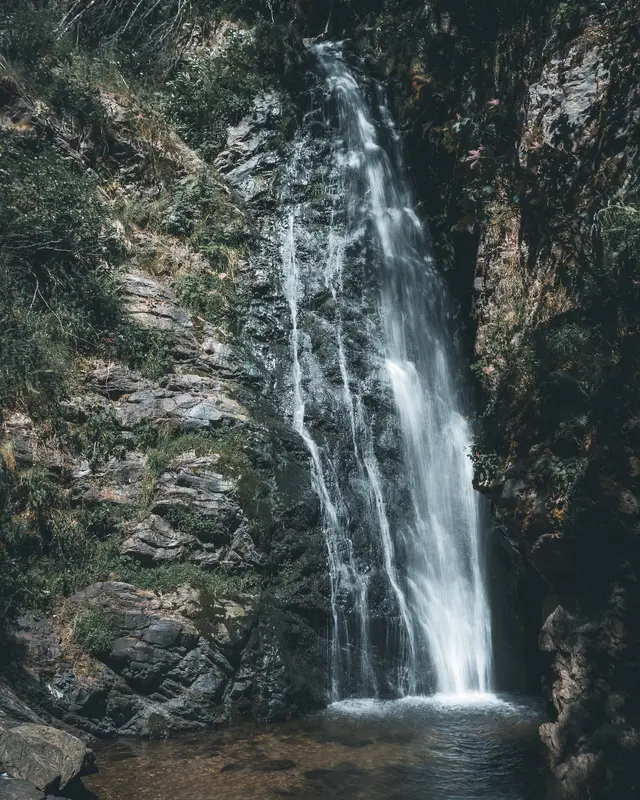 Ein stiller Moment am Wasserfall